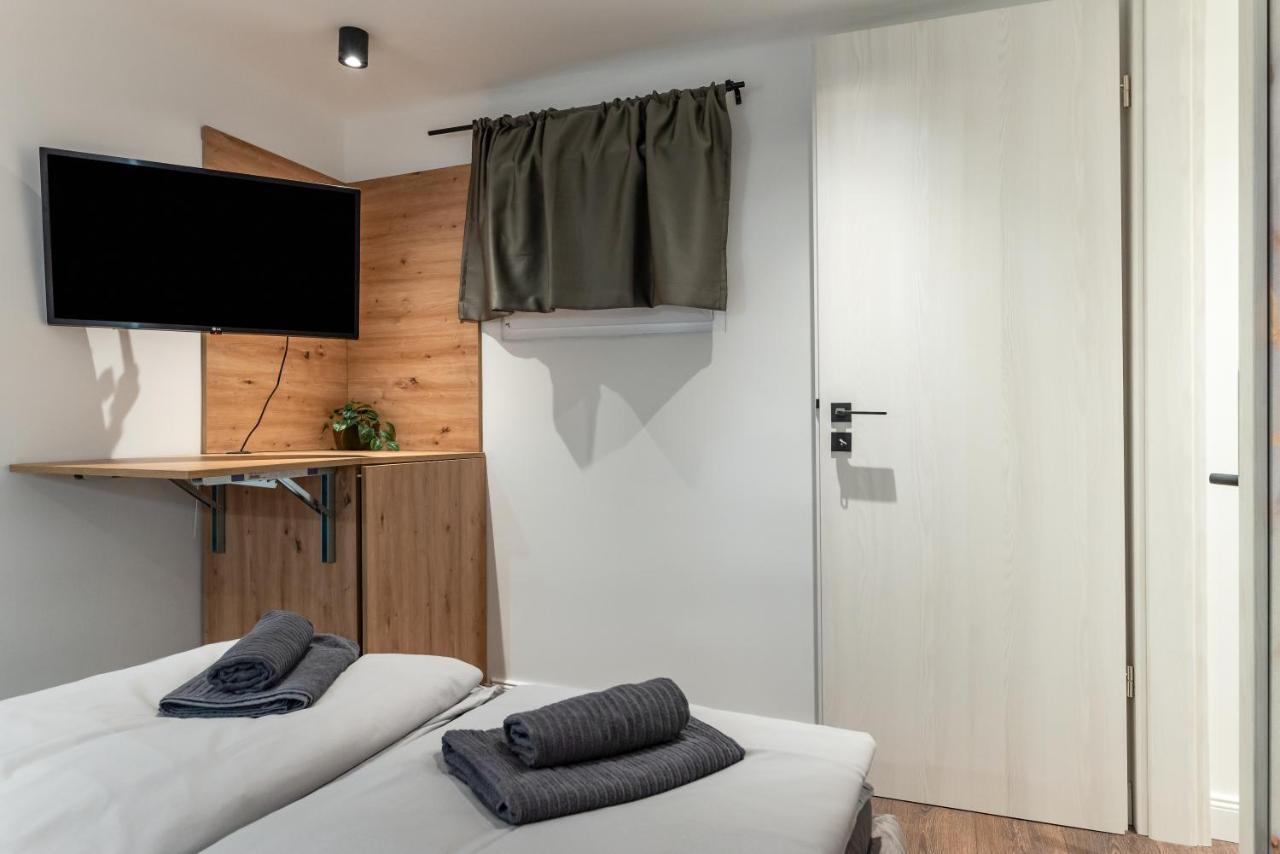 Downtown Luxury By Stlcz With 2 Bathrooms Будапеща Екстериор снимка