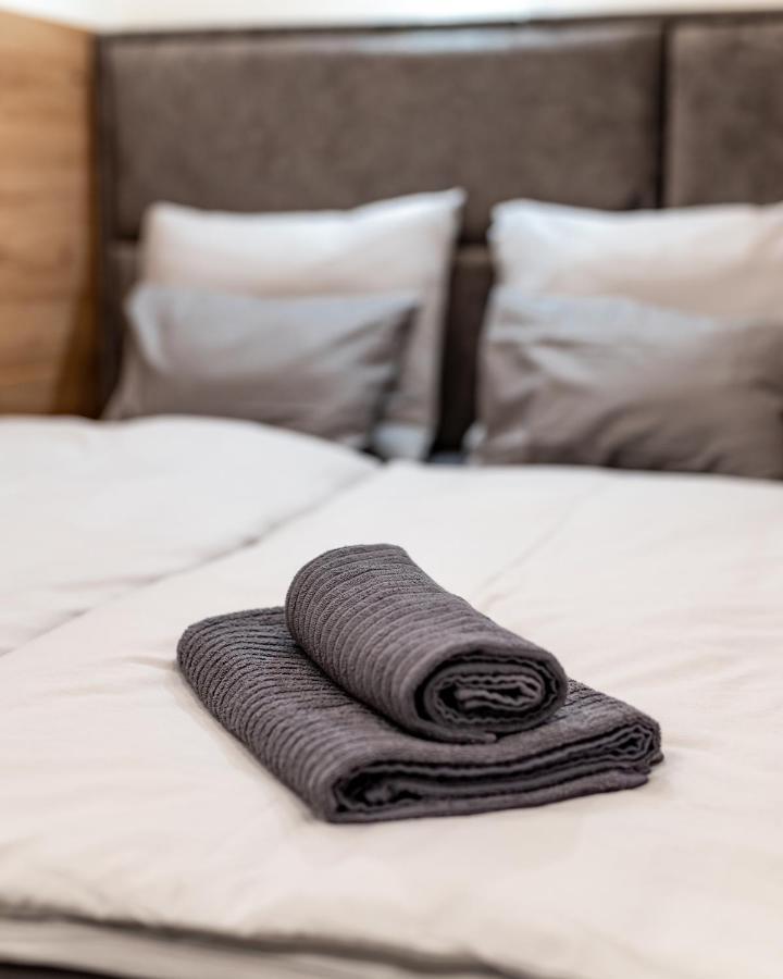 Downtown Luxury By Stlcz With 2 Bathrooms Будапеща Екстериор снимка